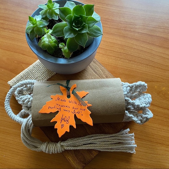 Hand made Macrame plant hanger - Picture 4 of 8